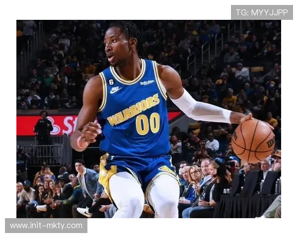 库明加轰出五记精彩扣篮 展现勇士锋线无解身体天赋