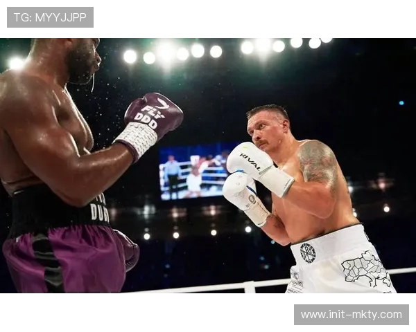 乌西克、富里二番战启动四城巡回路演，迪拜为首站